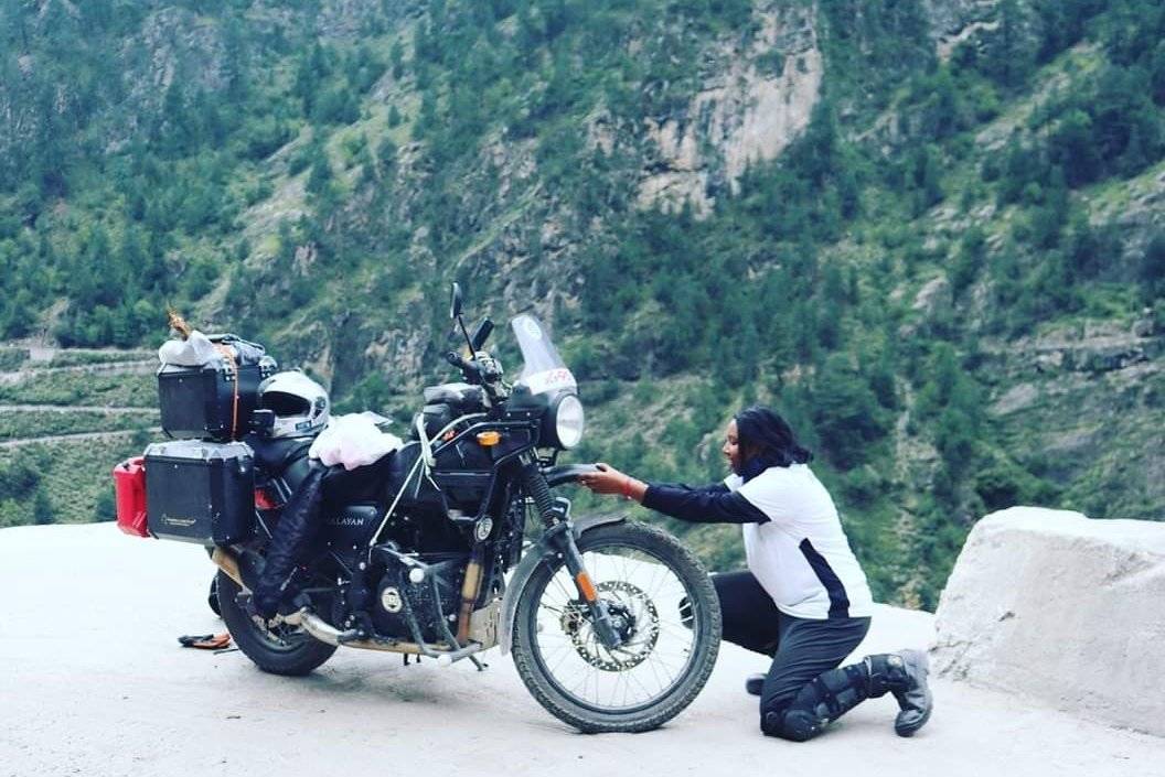 BikerGirlkancha's tweet photo. Sathi wahi jo sath nibhaye... 

Thank you for being my partner in tough times and helping me navigate life's challenges. Your support has been a true gift, and I am so grateful for your presence in my life. 

Happy Valentine’s day Himank 🏍️ 💘

#Himank @royalenfield https://t.co/qJJdcNAVzR
