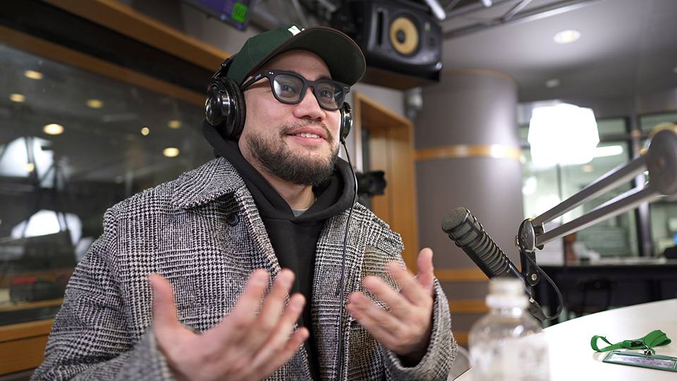 InterFM897's tweet image. 💝Valentine's SP💝2/14(水)25時放送 @Trendypickups by RISA &amp;amp; RORO

最新R&amp;amp;Bをご紹介！ゲストにJAY'ED登場！
小5から日本語学び「楽しむ」スタイルを築く道。秘話語る！

Tune into #trendypickups tonight for hot new R&amp;amp;B &amp;amp; 2 interviews!
1 being with singer #Jayed !

#Tp897
#interfm