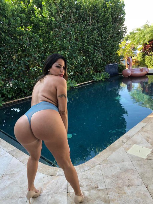Your fav big booty papi&hellip; https://t.co/G90uGShf6x 🍑😍😈🔥 https://t.co/X0OOfNPCBK