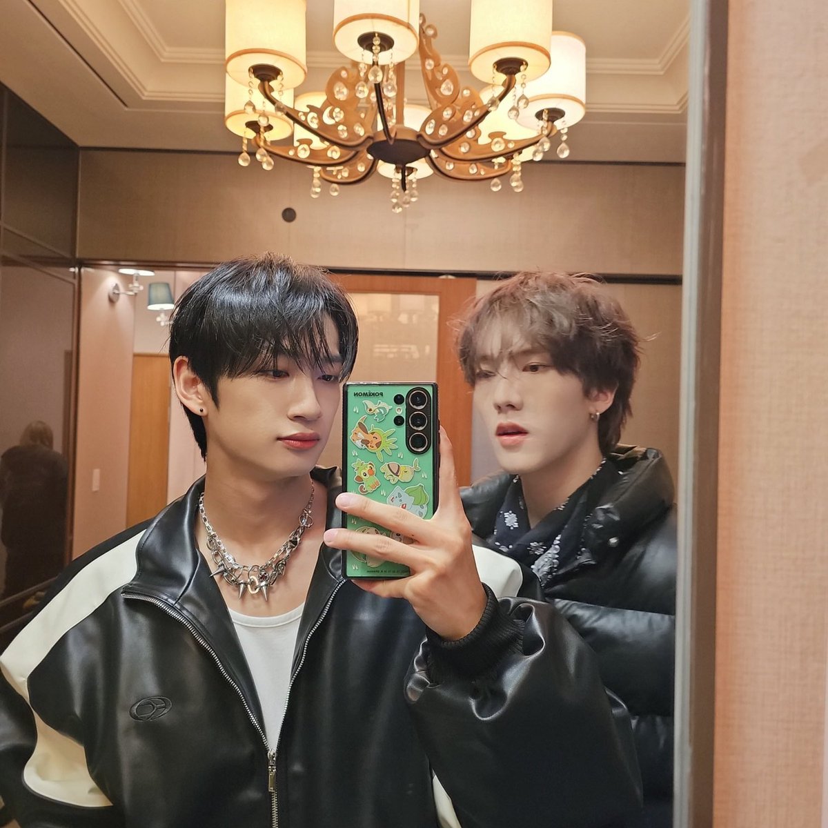 HanJunghoonBR's tweet photo. 🐹 | 13.02.24 | @OmegaX_members

"Nosso Junghoonie, um muito Feliz Aniversário!!🍫💚💜"

#태동 #TAEDONG
#정훈 #JUNGHOON 
#OMEGA_X #오메가엑스 https://t.co/TIo5wrNaLL