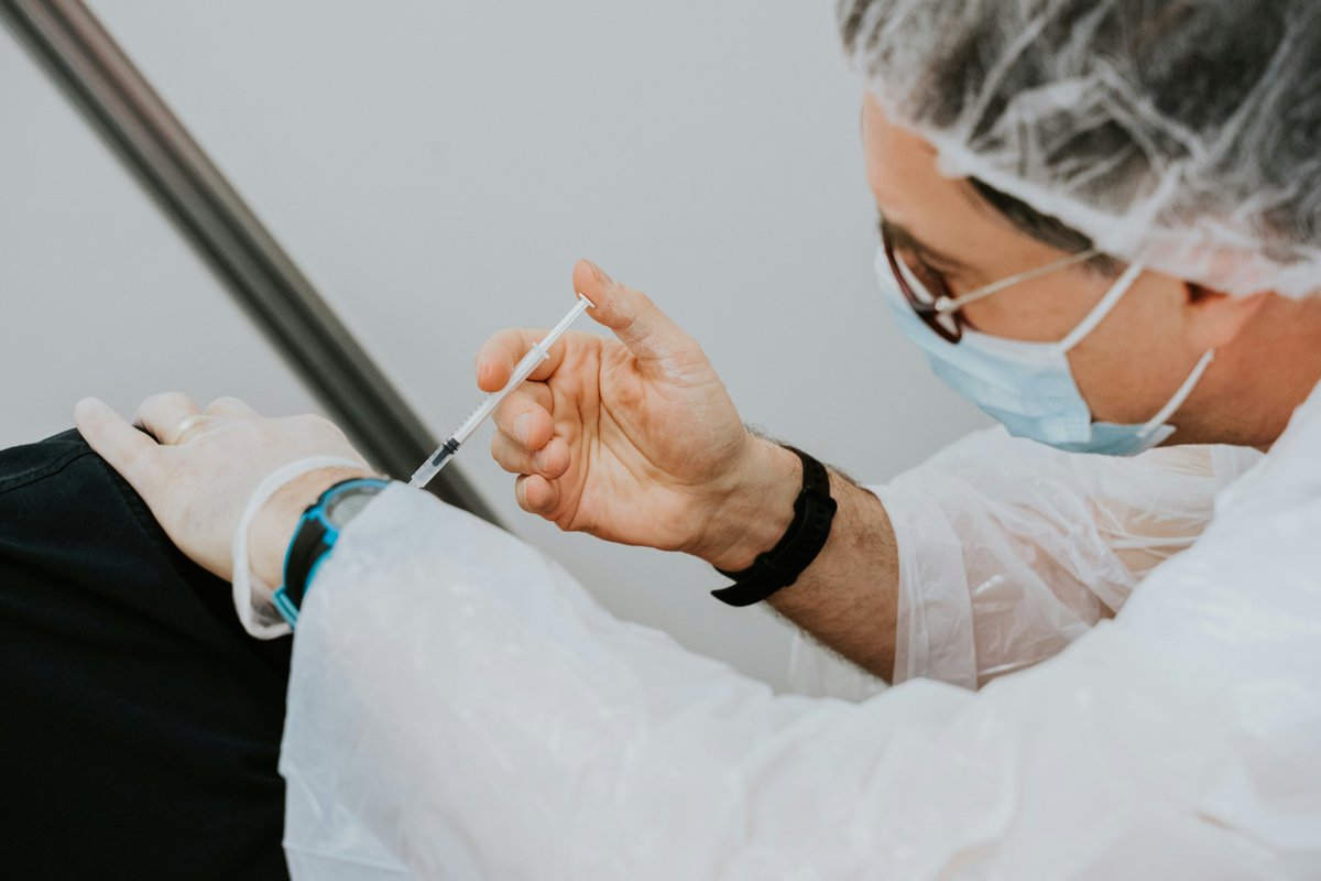 JBI Evidence Implementation
#EBHC #bestpractice
Vaccinations in patients diagnosed with an autoimmune disorder receiving an immunosuppressive agent: a best practice implementation project tinyurl.com/mj4paszv
