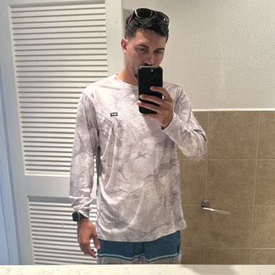geo651's tweet photo. #NewProfilePic https://t.co/ZhCzYgu7hM