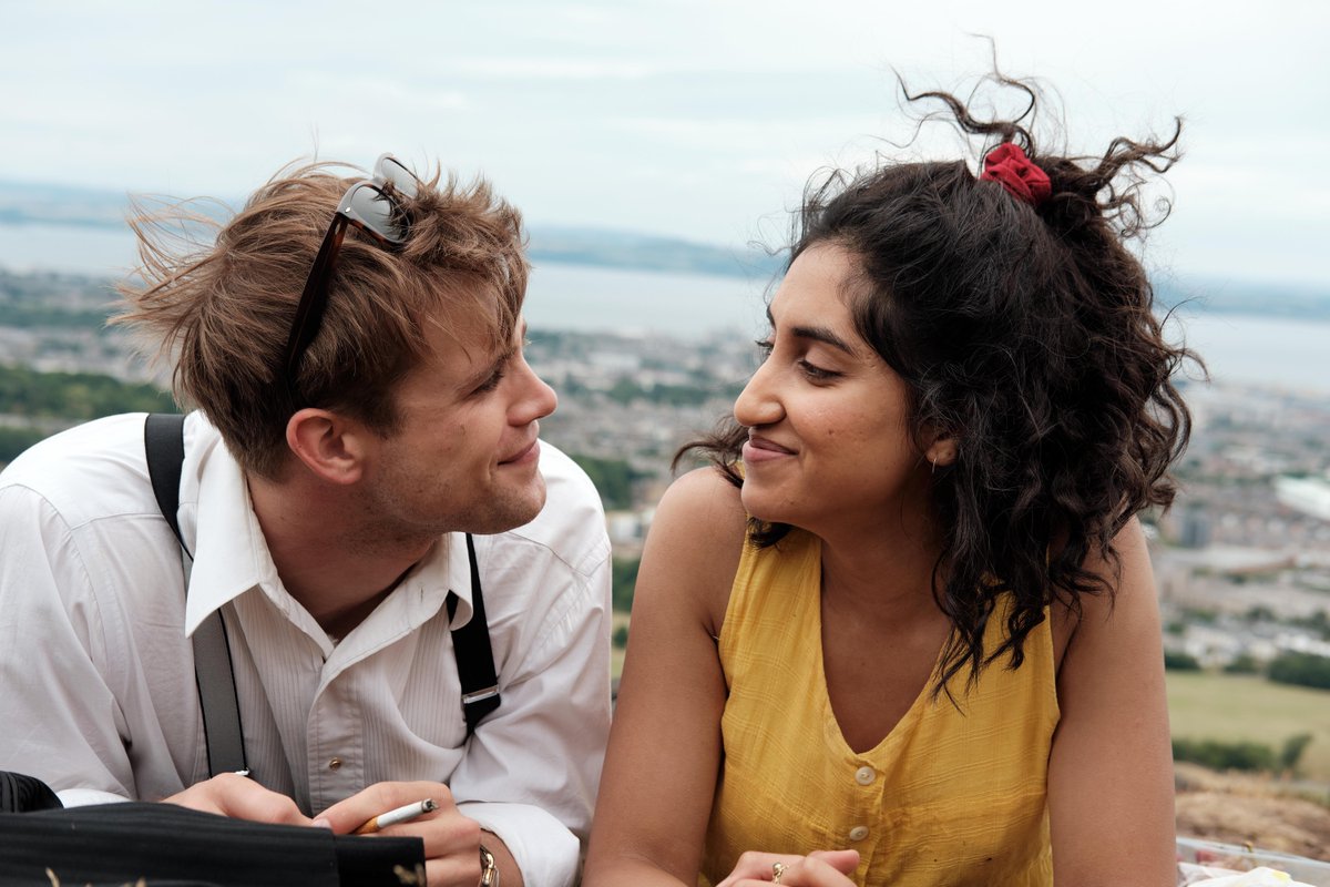 netflix's tweet photo. "Keep the photos though."

A Valentine's Day gift from the One Day camera roll ❤️ https://t.co/MuR5dkBUA2