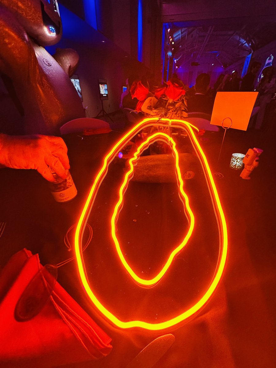 theART-Dept. tweet media