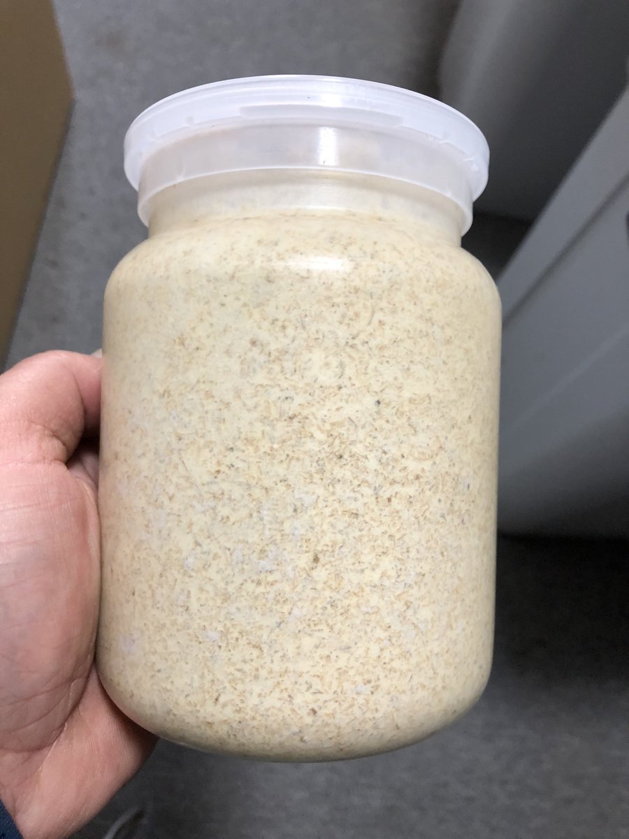 オープンしました。 本日も20時まで営業してます 菌糸ボトル800ccの