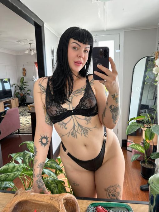 Let me be your fantasy Xxx  https://t.co/grXA6HgjR5  - you find me on Realbabes - https://t.co/WovMw