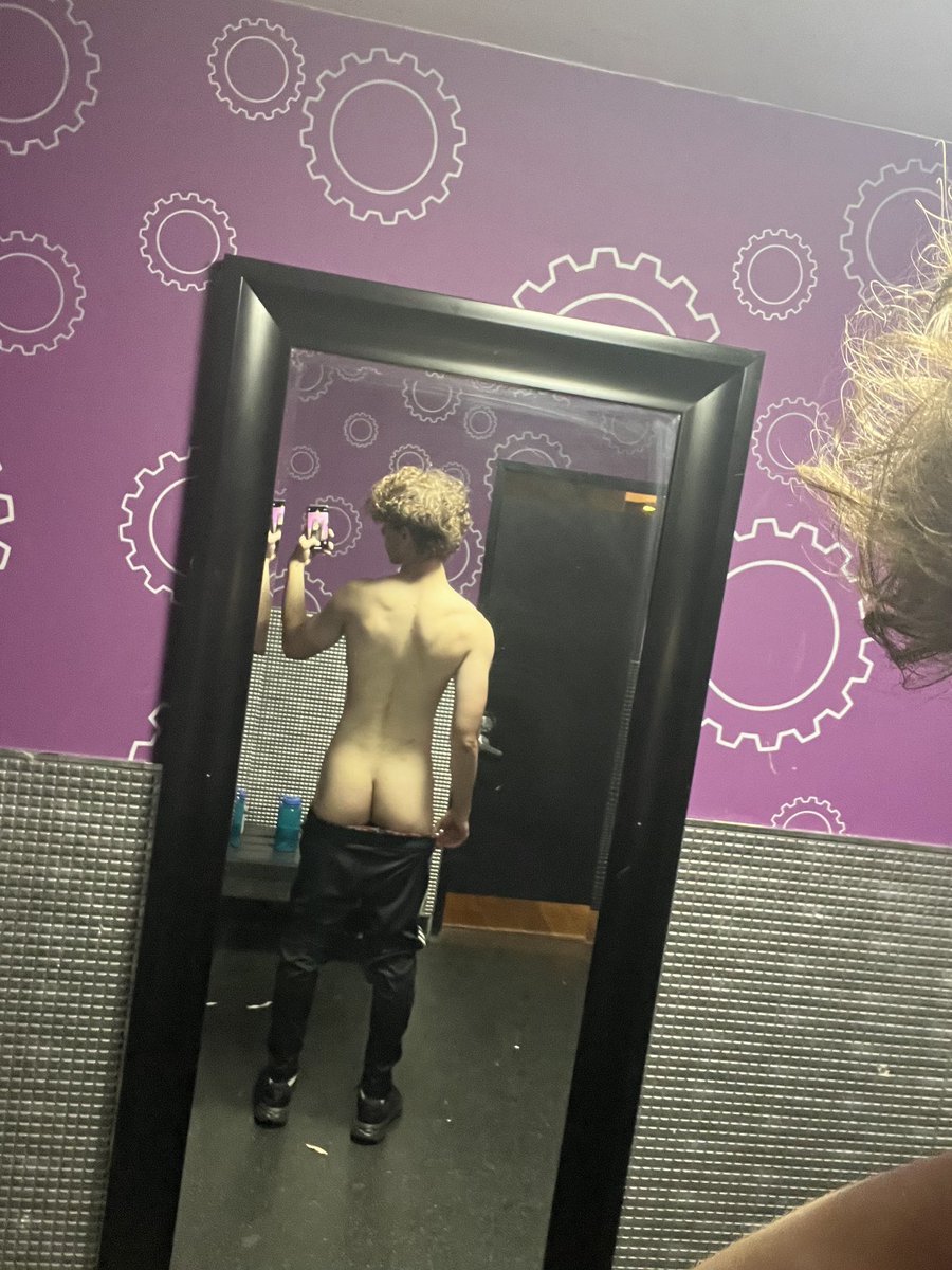 peterevansfun's tweet photo. Anyone wants to help me change?

https://t.co/xz44ekuDFQ (40% OFF) https://t.co/roTq4TphoY