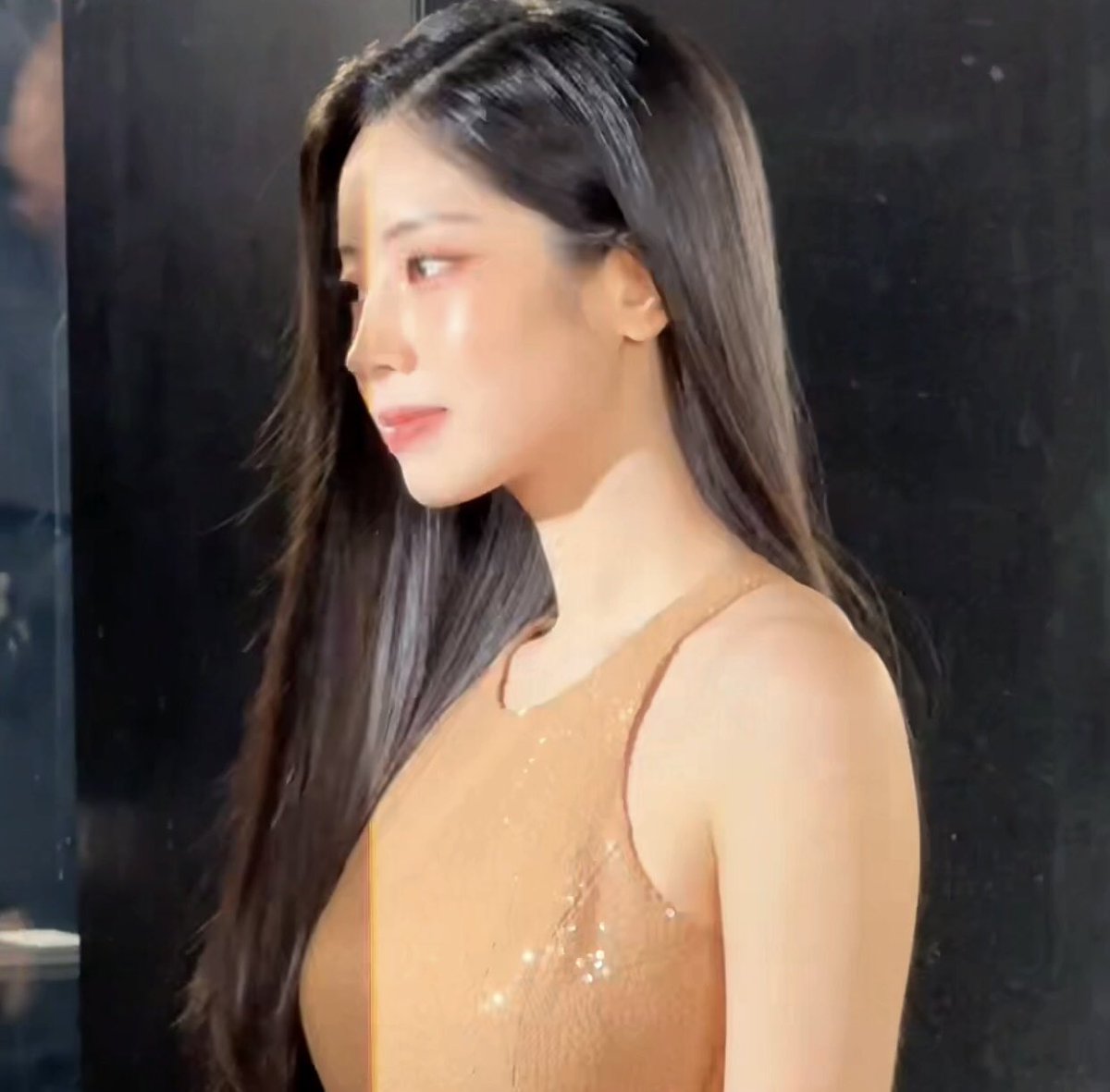 archivedkdh's tweet image. face card been working overtime omg.. and the way the cameras started flashing too? insanity