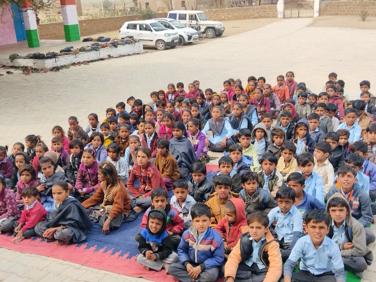 अपने शिक्षा के मंदिर से माँ सरस्वती के आराधना पर्व #बसंत_पंचमी की सभी देशवासियों को की हार्दिक शुभकामनाएं