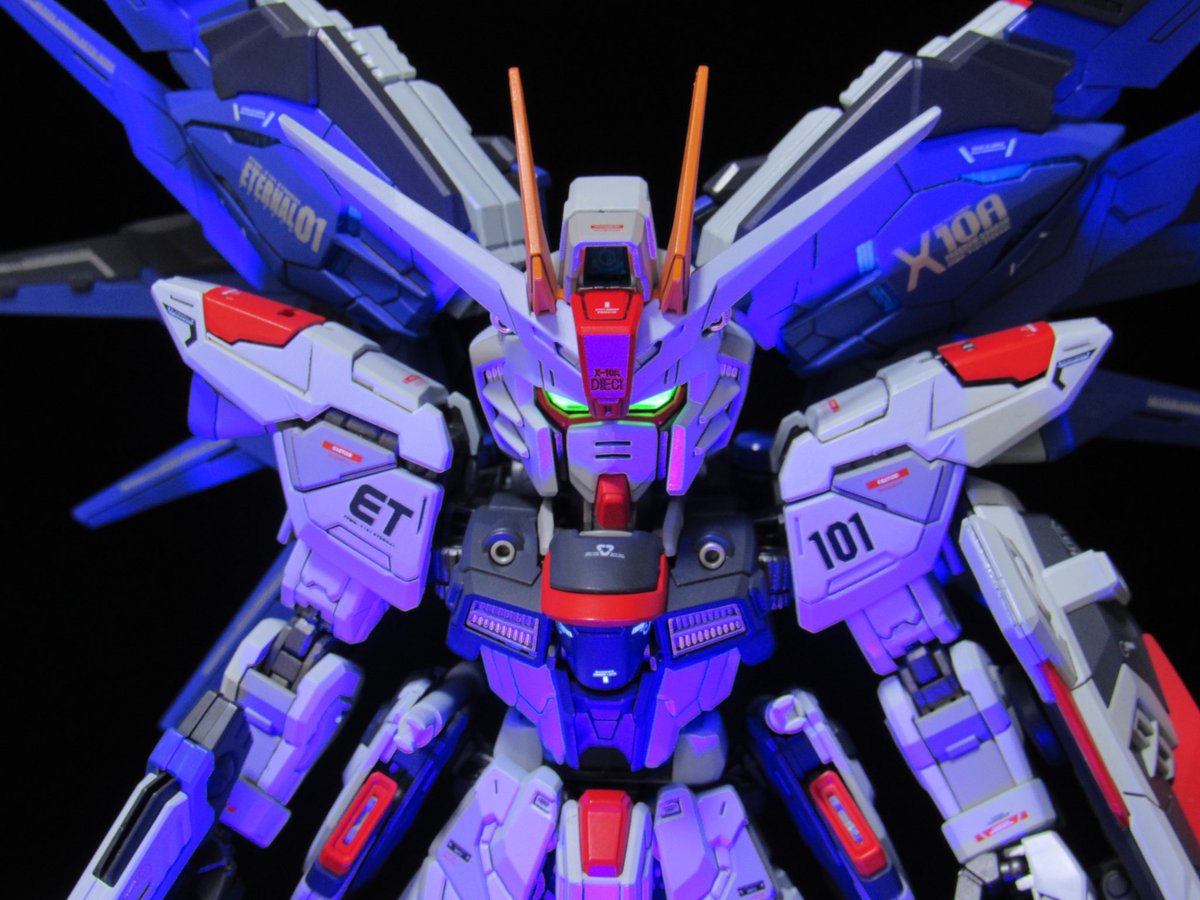 NirvanaAxel's tweet photo. 機動戦士ガンダムSEED 
MGSD
ZGMF-X10A
フリーダムガンダム

#ガンプラ #gunpla #gフレーム #機動戦士ガンダム #機動戦士ガンダムseed  #フリーダムガンダム #mgsd  #gundam  #zaft #ザフト #リペイント #全塗装  #ガンダム　#gundam  #食玩 #mastergrade #mastergradesd  #freedomgundam  #zgmfx10a https://t.co/G0SA7bfYLu