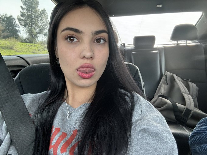 My face https://t.co/f5ahrlIWvS