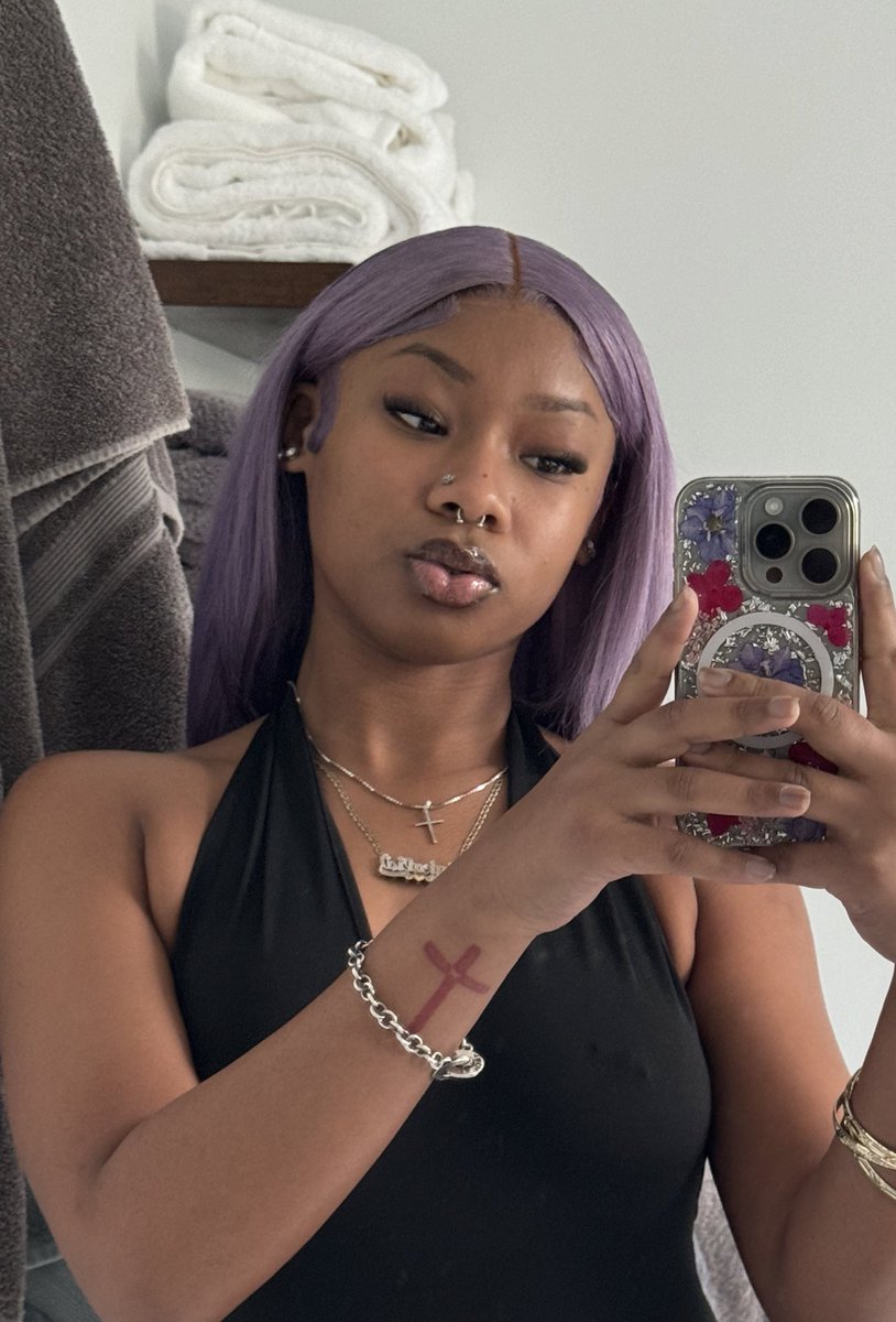 ohthatsnyk's tweet photo. 21 can you do sum for meee? βοΈπ#valentinesbaby #aquariusszn https://t.co/o2qHrLb5rf