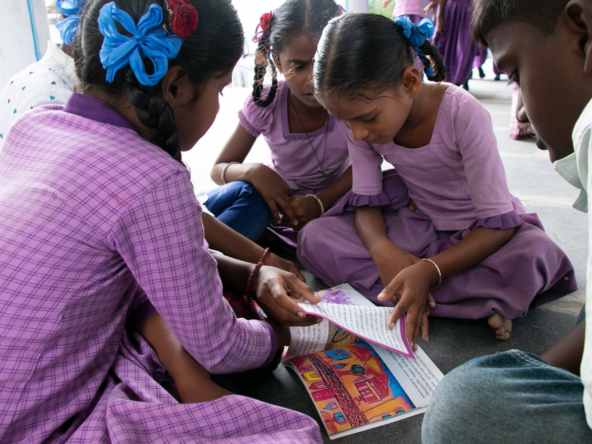 RDT_anantapur's tweet photo. Happy #InternationalBookGivingDay!
π Today we celebrate the universal love of books & their incredible impact on people's lives. Books empower people to explore new ideas and ignite their imagination.
#LearnMore about #MobileLibraryProject
π https://t.co/5BgsHPQziZ https://t.co/OUuVcLOcPZ