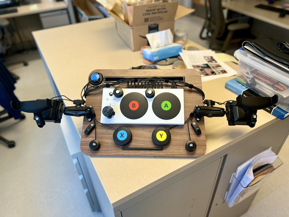 DanielleCTRS's tweet image. Posting cause I think it’s pretty. I think it’s important to give my patients a controller that they can be proud of and is easy on the eyes. Cord management is a crucial learning curve to building these setups! #xboxadaptivecontroller @MSFTEnable @Xbox #soeveryonecangame