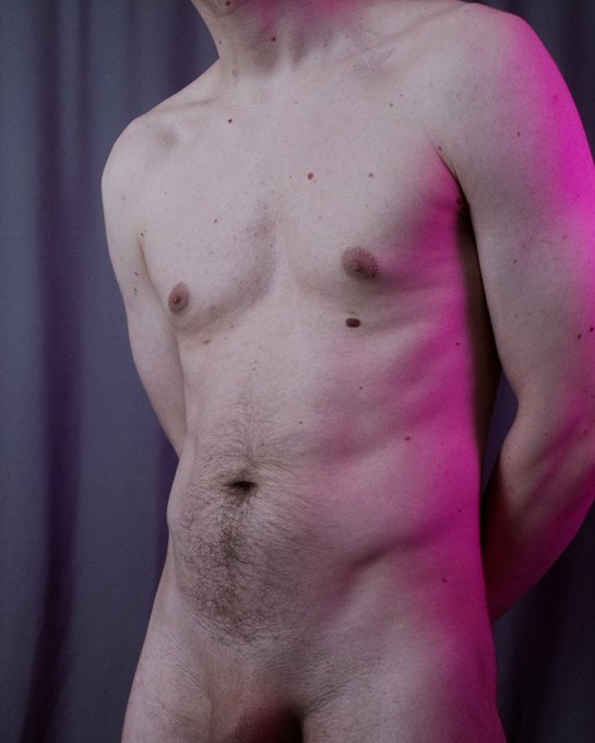 Happy valentines day 🌹 https://t.co/NXa06zaGax