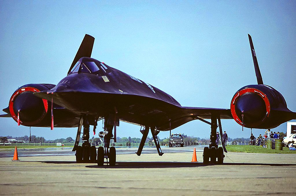 A Lockheed SR-71A at RAF Mildenhall 29 May 1982. (mike freer-touchdown aviation)