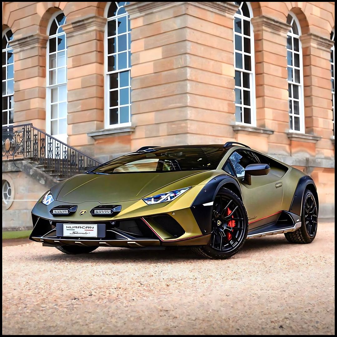 𝐋𝐚𝐦𝐛𝐨𝐫𝐠𝐡𝐢𝐧𝐢 𝐇𝐮𝐫𝐚𝐜𝐚𝐧 𝐒𝐭𝐞𝐫𝐫𝐚𝐭𝐨 
📸 : Emson (@emson.auto)
#lamborghinihuracansterrato #huracansterrato #autohubofficial