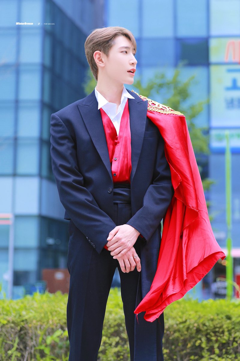 ｡ﾟﾟ･｡･ﾟﾟ｡
ﾟ。 Happy Valentine's Day
　ﾟ･｡･

#VAV #Lou #로우 #김호성 #호성 #2m
#브이에이브이