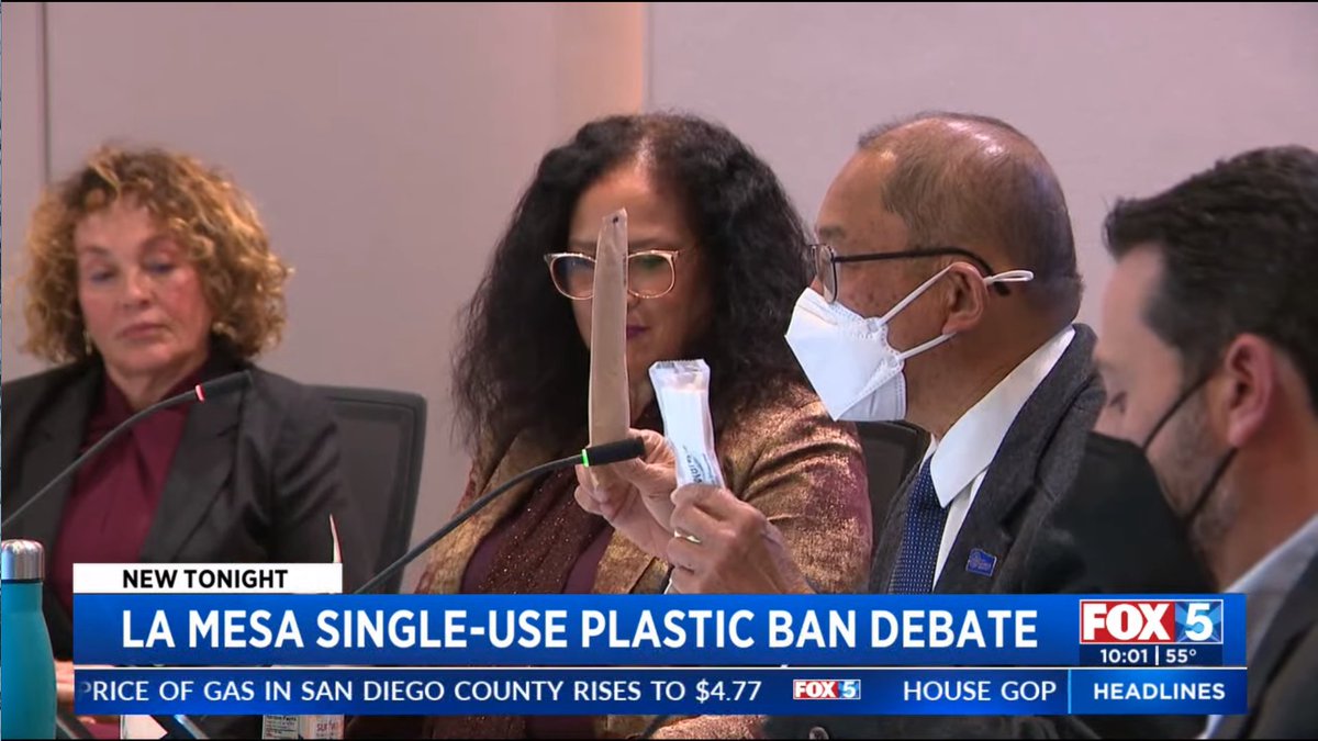 City Councilmember proposes ban on single-use plastic while wearing single-use plastic. 🤣🤣🤣🤣🤣🤣🤣🤣🤣🤣