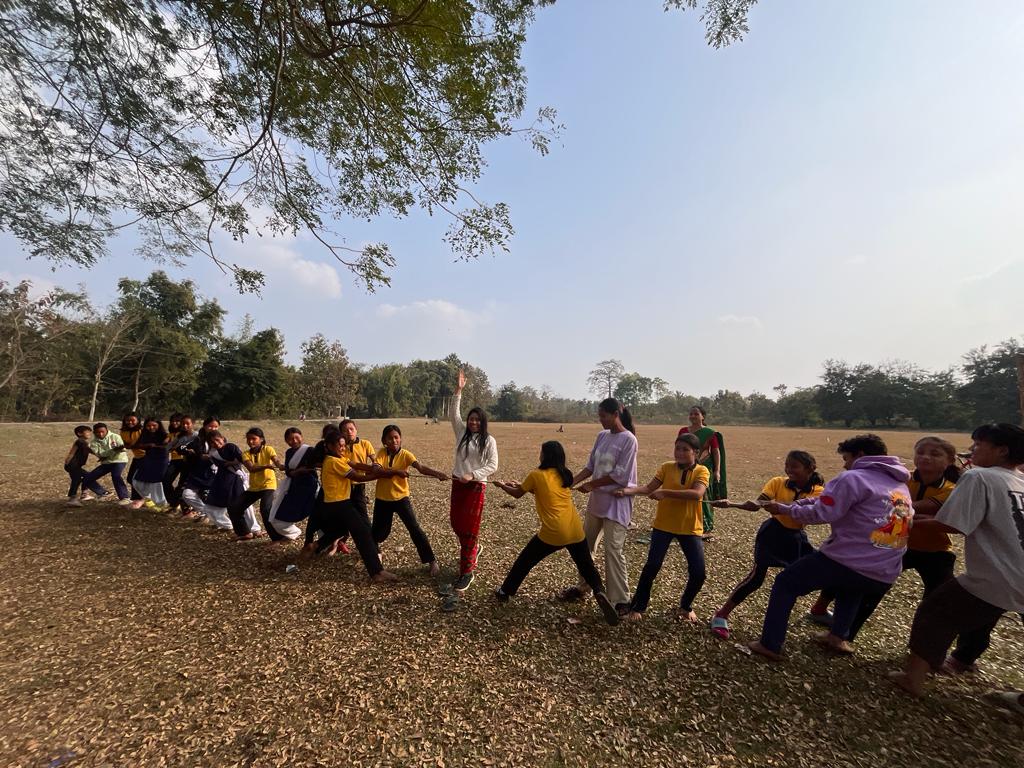 NEN_India's tweet photo. Around 400 women and youth joined together to raise a collective voice against gender-based violence, through games and creative means such as song, art, play, dance, poetry, etc. This is how #1BillionRising 2024 unfolded in #Assam.
#VDay #RiseforFreedom #UntilTheViolenceStops https://t.co/19aNVfvThF