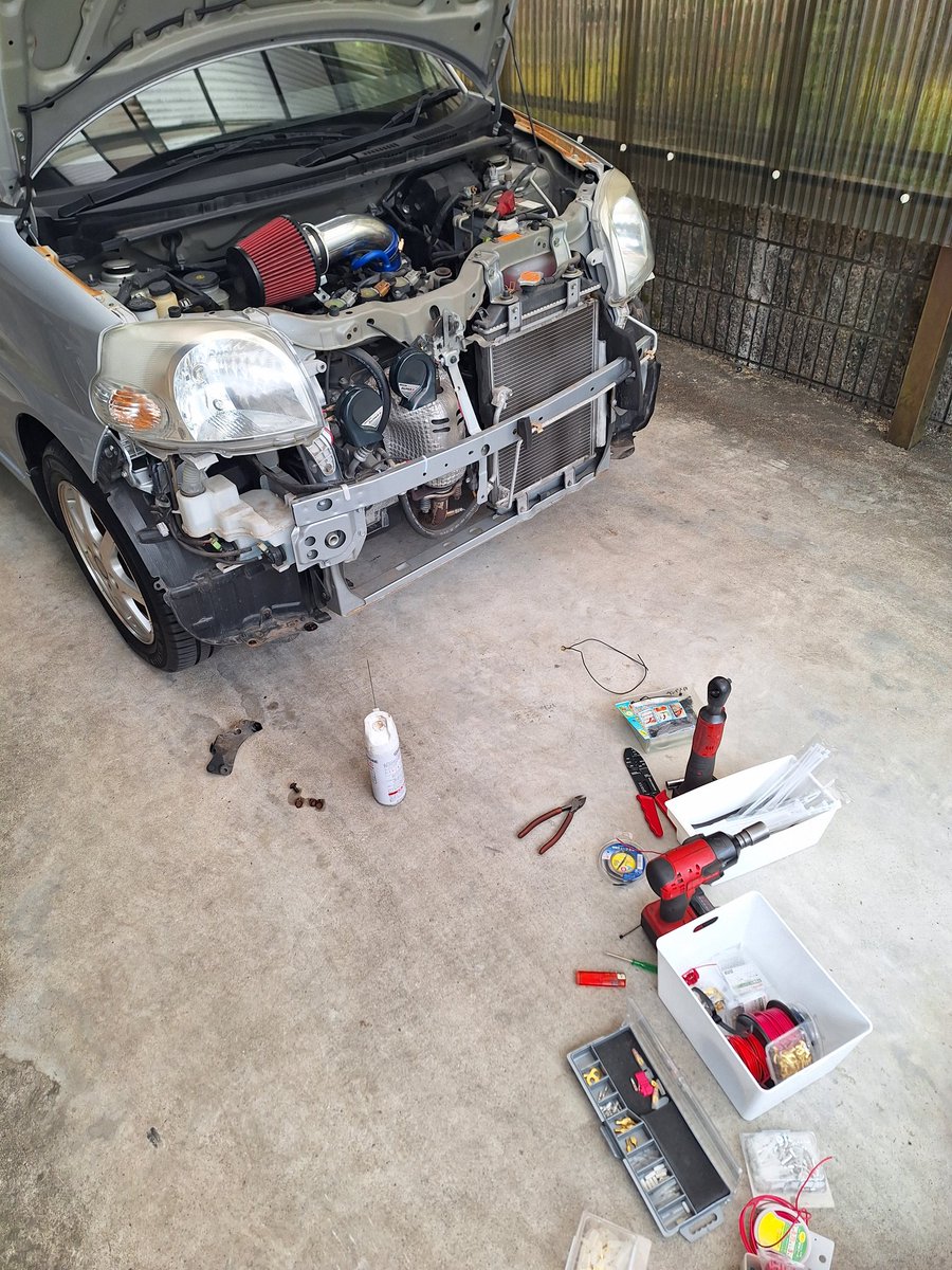 さっそくやり直し中。
車高調欲しいな😅