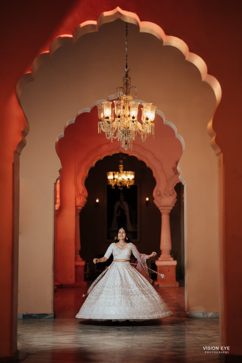 visioneyestudio's tweet photo. Capture moments that last a lifetime with our Vission Eye Photography ! Each frame tells a story and every click captures a chapter of your journey.
Visit https://t.co/7wUyy6HFNH
Call: +91 9703350000.
#visioneyephotography #wedding #haldi #prewedding #postwedding #photography https://t.co/RXSXQs5X6o