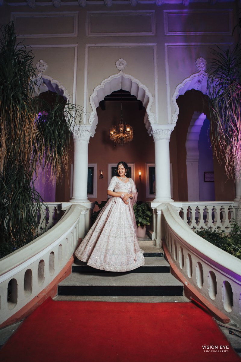 visioneyestudio's tweet photo. Capture moments that last a lifetime with our Vission Eye Photography ! Each frame tells a story and every click captures a chapter of your journey.
Visit https://t.co/7wUyy6HFNH
Call: +91 9703350000.
#visioneyephotography #wedding #haldi #prewedding #postwedding #photography https://t.co/RXSXQs5X6o