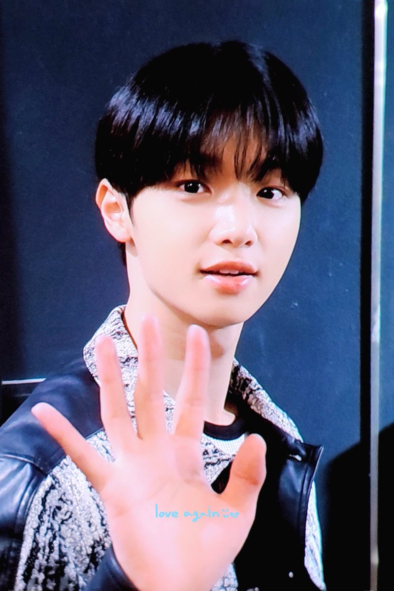 240214 東京リリーベイpre

<a href="/members_MIRAE/">미래소년 (MIRAE)</a>
#미래소년 #손동표 #동표
#동표의하트는빛이난다💖