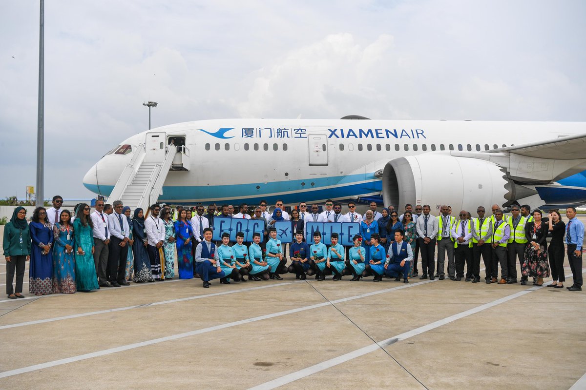 Welcome to the Maldives @XiamenAirlines! We are thrilled to welcome you from Fuzhou with a big splash and warm wishes to the #SunnySideOfLife! #VelanaAirport