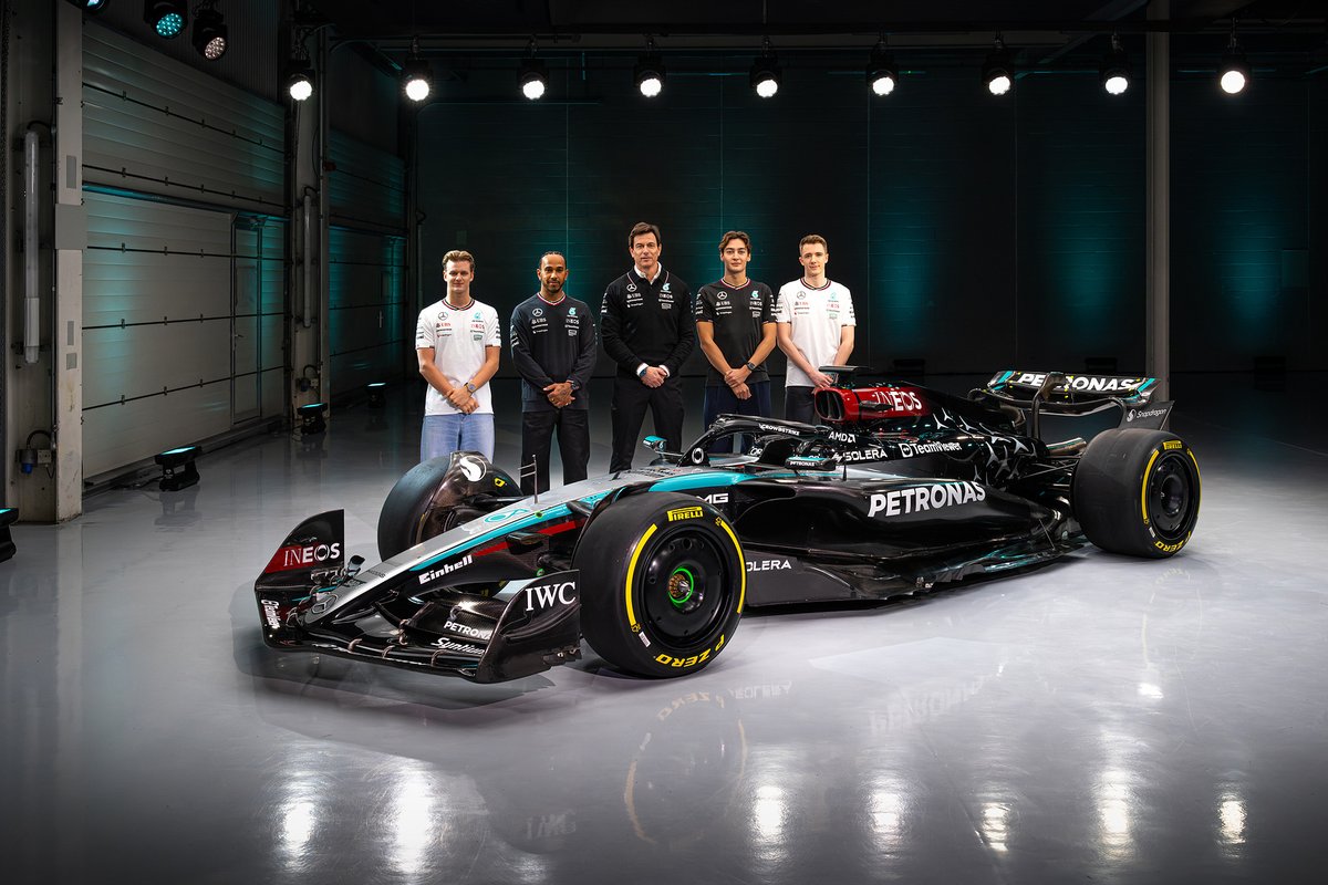 F1's tweet photo. The @MercedesAMGF1 squad for 2024 💪

#F1 https://t.co/jQwWnEQ5KC