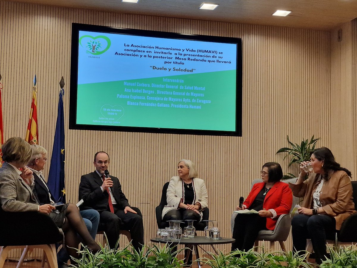 ASAPMEAragon's tweet photo. La gerente de @ASAPME Aragón, @analotrenco, ha asistido a una mesa redonda sobre “Duelo y Soledad” organizada por la Asociación Humanismo y Vida (HUMAVI)
@Palomaespinosag @PFLLera @BlancaGaliano #Berges @farmaceuticoszaragoza #ManuelCorbera
@lupaoliveros @JCAgueloA https://t.co/2H75zaQbxz