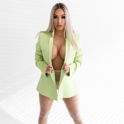 #NovaProfilovaFotka https://t.co/UilZQh3wOQ<a href="/tag/novaprofilovafotka"class="tags">#NovaProfilovaFotka</a>