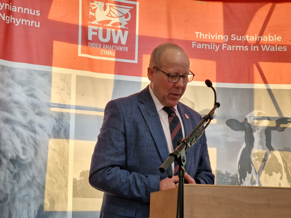 The FUW says that the Scottish Government’s confirmation that direct farm support will continue in Scotland highlights the fundamental flaws inherent in Wales’ Sustainable Farming Scheme (SFS) proposals. Read full article here: tinyurl.com/3vcdm24k
