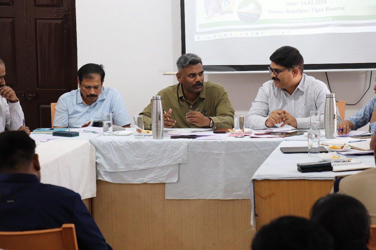 Bandipur_TR's tweet photo. Gathering at the crossroads of conservation 🌿 Exciting discussions and collaborations with fellow field directors and range officers from Karnataka, Kerala, and Tamil Nadu! #ConservationUnity #InterstateMeetup #ProtectingOurWildlife https://t.co/YEL6rGJ4g7