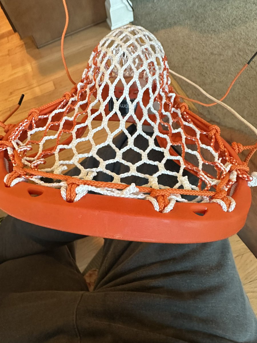 lumbracg's tweet photo. @powelllacrosse loving my new head but these top string holes are small! lol still managed to do a 9 diamond triangle top string though. https://t.co/pJaGmchS36