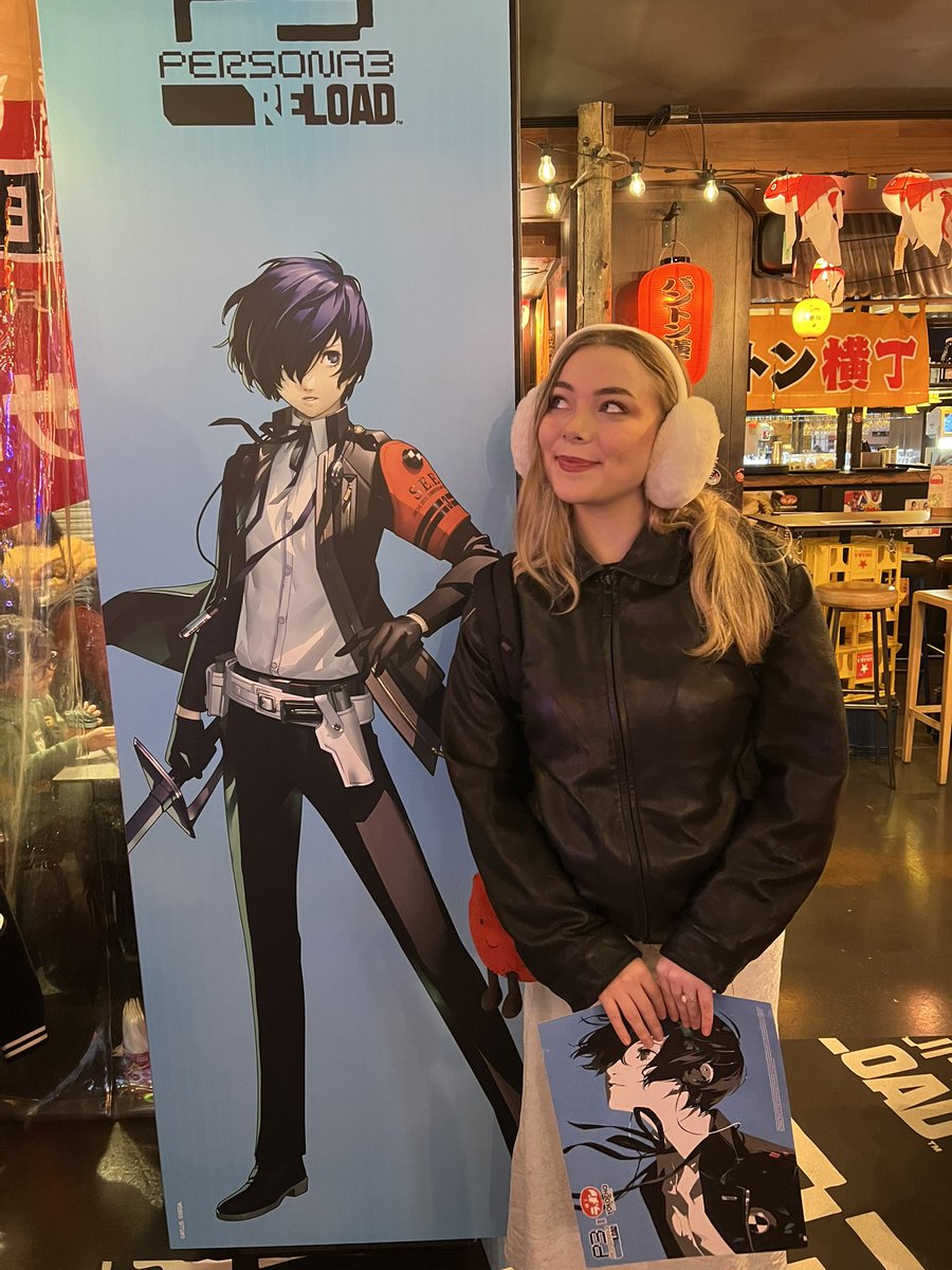 VIPeterbruh's tweet photo. literally me and my beautiful wife on valentines day 🥰 https://t.co/mj3ni7SYXl