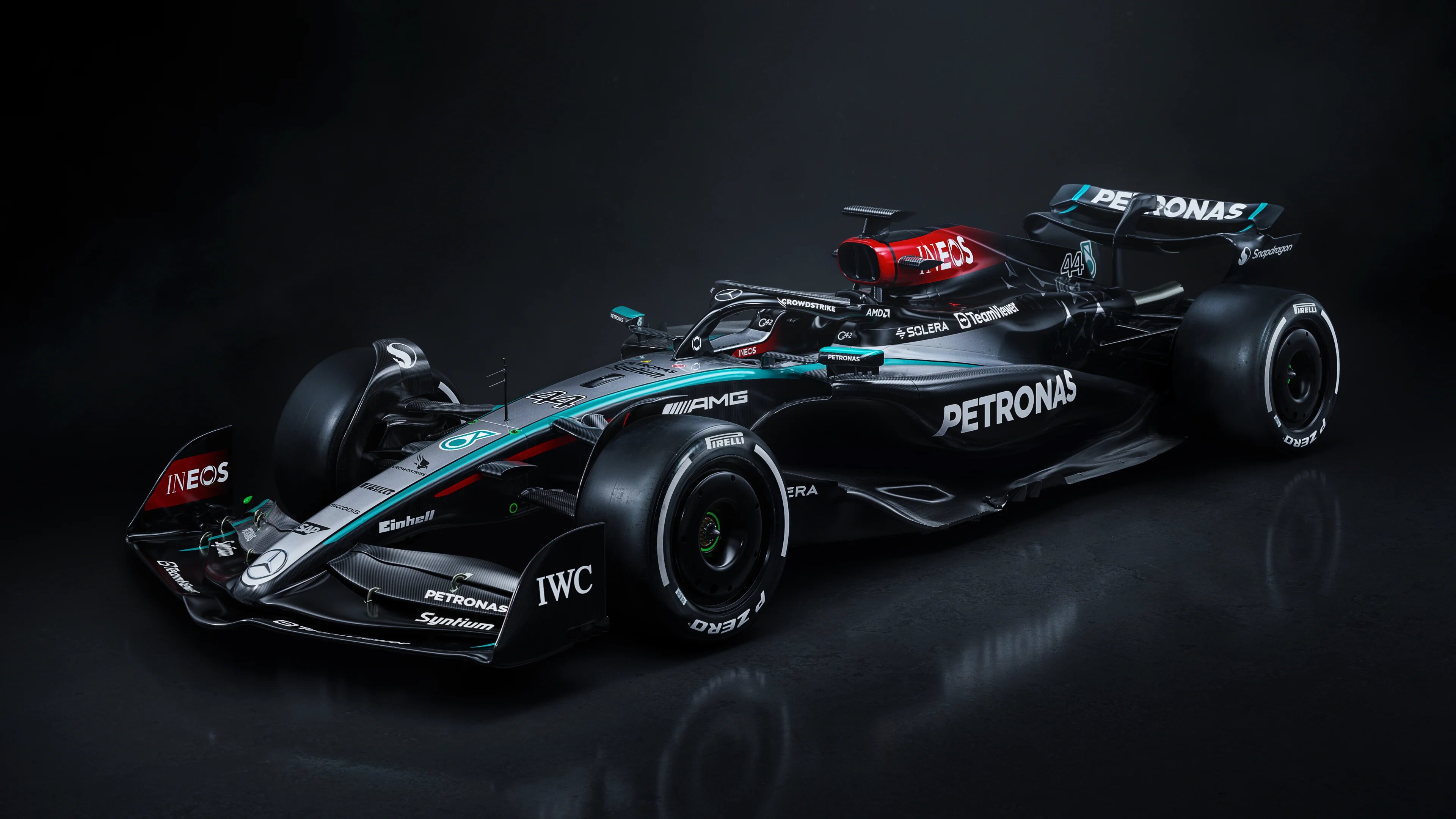 🏁【 Alerta F1 】🏁 on X: Este es el volante en el Mercedes de Lewis  Hamilton para esta temporada.  / X