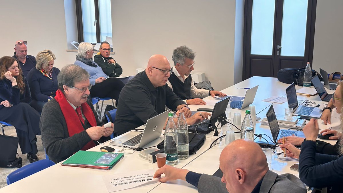 FisascatCisl75's tweet photo. #Alpitour In dirittura d’arrivo la trattativa per il rinnovo del #Contratto integrativo applicato ai circa 1.200 dipendenti del tour operator leader del #Turismo organizzato in Italia. A Torino, dove ha sede l’headquarter del Gruppo, l’incontro tra  i sindacati di categoria e la direzione societaria.