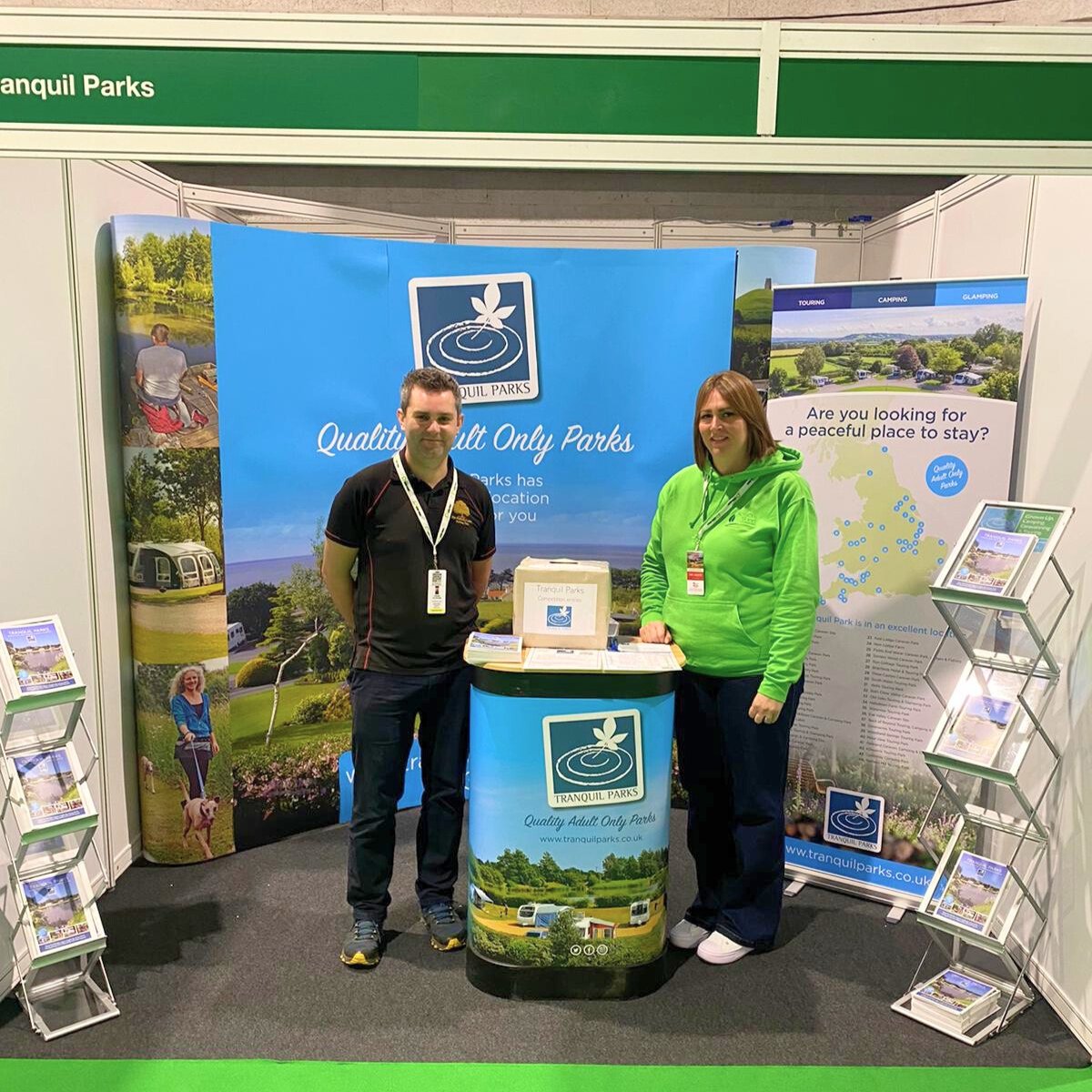 Caravan Camping & Motorhome Show Day 2 and our fantastic volunteers today are: ❤️ Craig from @Eyekettlebylake 👏 & ❤️ Louise from @SomersWoodCP👏 🤗 Stop by to pick up a brochure, enter our prize draw + find out about peaceful holiday parks just for adults. @CaravanCampShow