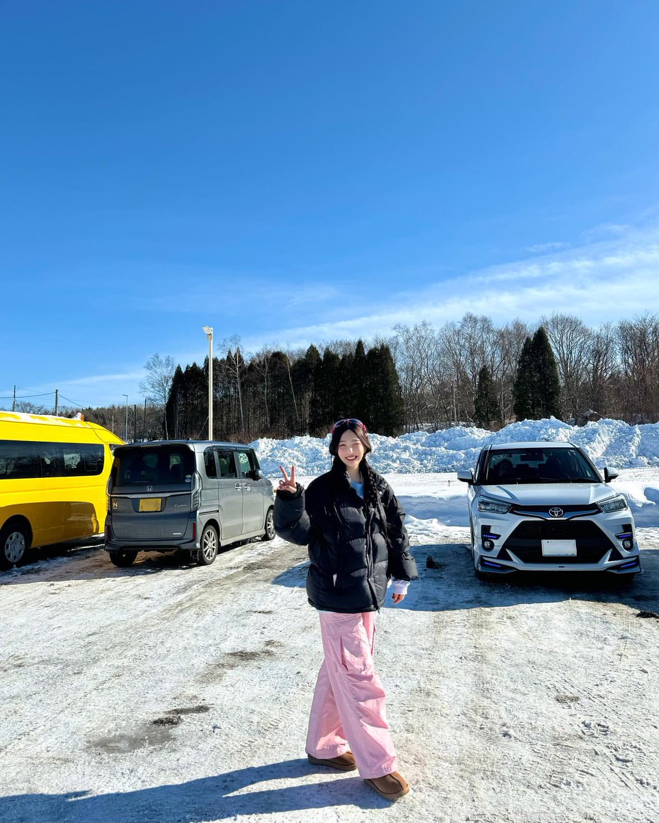 joystgrm's tweet photo. [INSTAGRAM POST] - 5P

🌨️☃️💙
https://t.co/anLaEeVsMh

@RVsmtown #RedVelvet #레드벨벳 #Joy #조이 #Chill_Kill 
240214 · 20:23:22 KST https://t.co/t7exa5n0zL