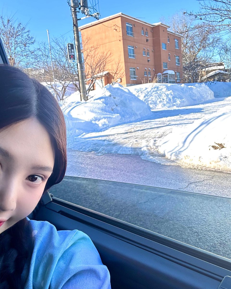 joystgrm's tweet photo. [INSTAGRAM POST] - 5P

🌨️☃️💙
https://t.co/anLaEeVsMh

@RVsmtown #RedVelvet #레드벨벳 #Joy #조이 #Chill_Kill 
240214 · 20:23:22 KST https://t.co/t7exa5n0zL