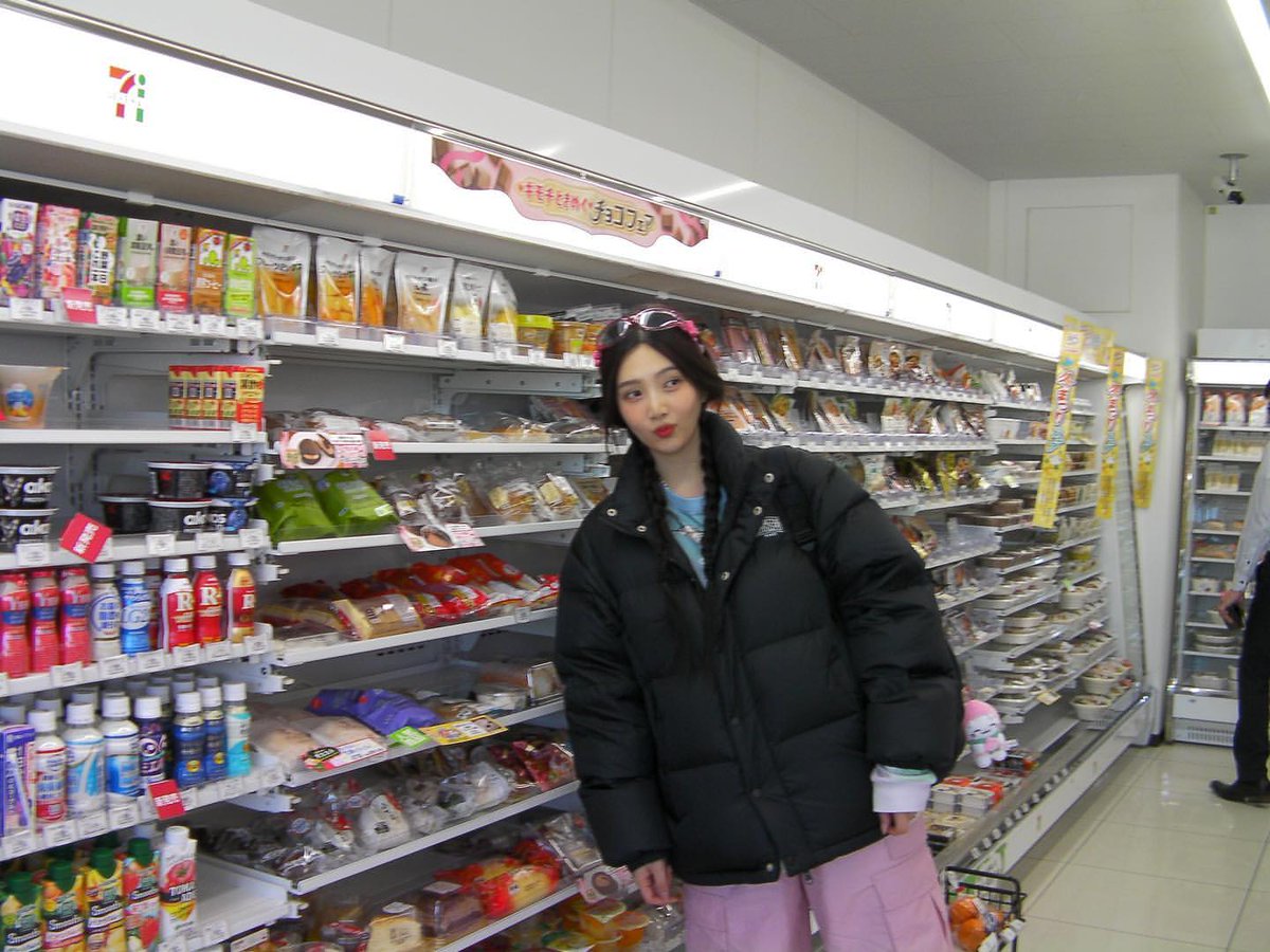 joystgrm's tweet photo. [INSTAGRAM POST] - 7P1V

기록📸
https://t.co/gToEnLPdm7

@RVsmtown #RedVelvet #레드벨벳 #Joy #조이 #Chill_Kill 
240214 · 20:29:58 KST https://t.co/p84gW03JT9