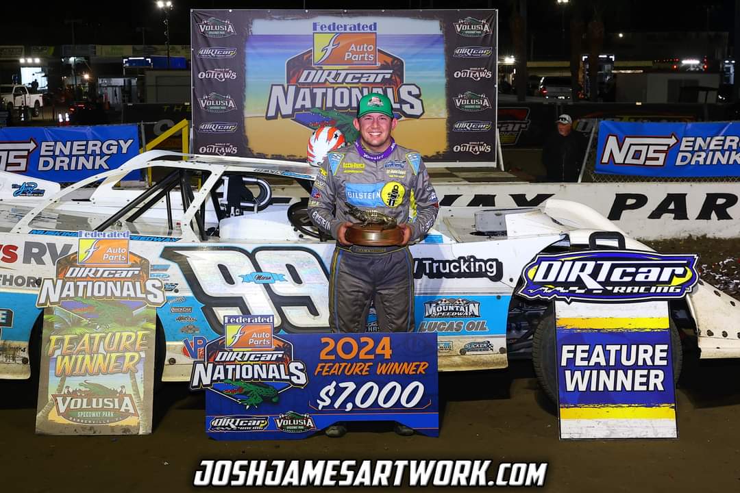Congratulations Devin Moran and crew on last night's win at Volusia!

#teamwillys #willyssuperbowls #ChoiceOfChampions #runoneorfollowone