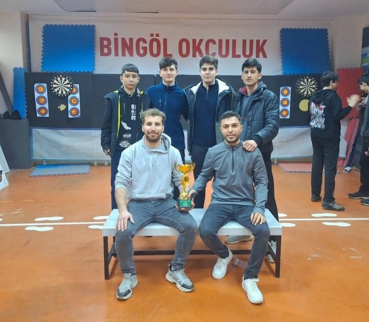 Okul sporları Dart branşında mücadele eden ilçemizin okullarından Fuat DAĞISTAN ÇOK PROGRAMLI ANADOLU LİSESİ erkek takımımız 2. Olmuştur öğrencilerimize kulübümüz ve ilçemiz adına teşekkür  ediyoruz. Başarılarının devamını diliyoruz.

<a href="/fuatdgstncpal/">Kiğı Fuat DAĞISTAN Çok Programlı Anadolu Lisesi</a>