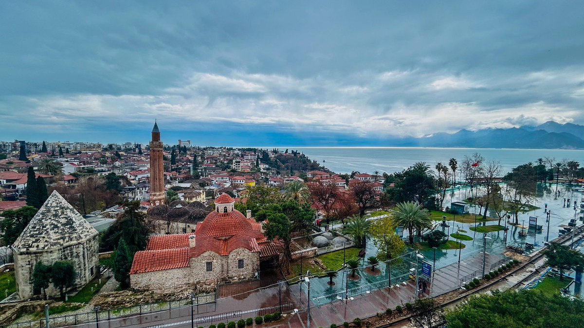Sağanak ve sel felaketinin ardından, Antalya kartpostal gibi. 📸 İbrahim LALELİ