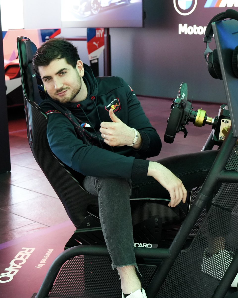 Friends: “Your crush is here, act natural” 
Me: