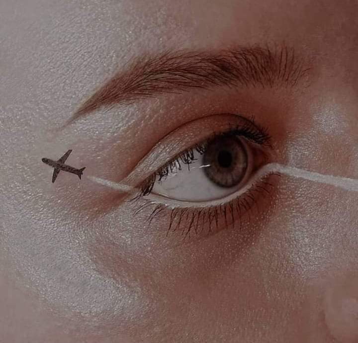 كنت معجزة!
"جانتے ہو معجزہ کسے کہتے ہیں !
اس کے تھکن زدہ وجود !
چاند چہرے پر !
ٹمٹماتی ہوئی آنکھوں میں اپنے لئے بے لوث محبت دیکھنا
میرے لئے دنیا کا حسین ترین معجزہ ہے"
اقتباس محبت!
#شان 
#ملک🥀