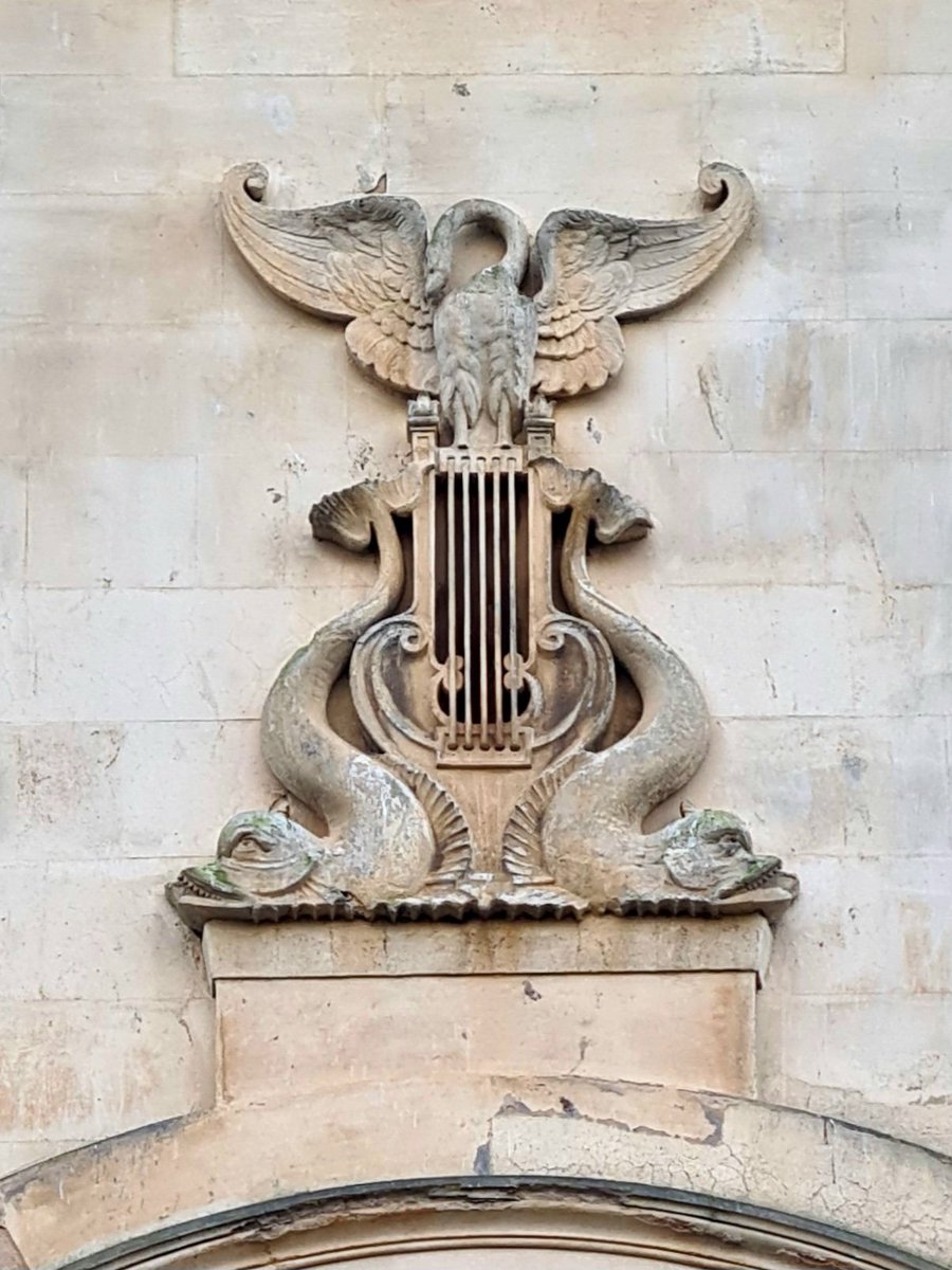 This beautiful relief sculpture can be found above the door of the former Queen's Assembly Rooms on La Belle Place in the West End of Glasgow. It features the 5-stringed lyre of Linus of Thrace, who is credited as the inventor of melody, rhythm and lyric song.

Cont./

#glasgow