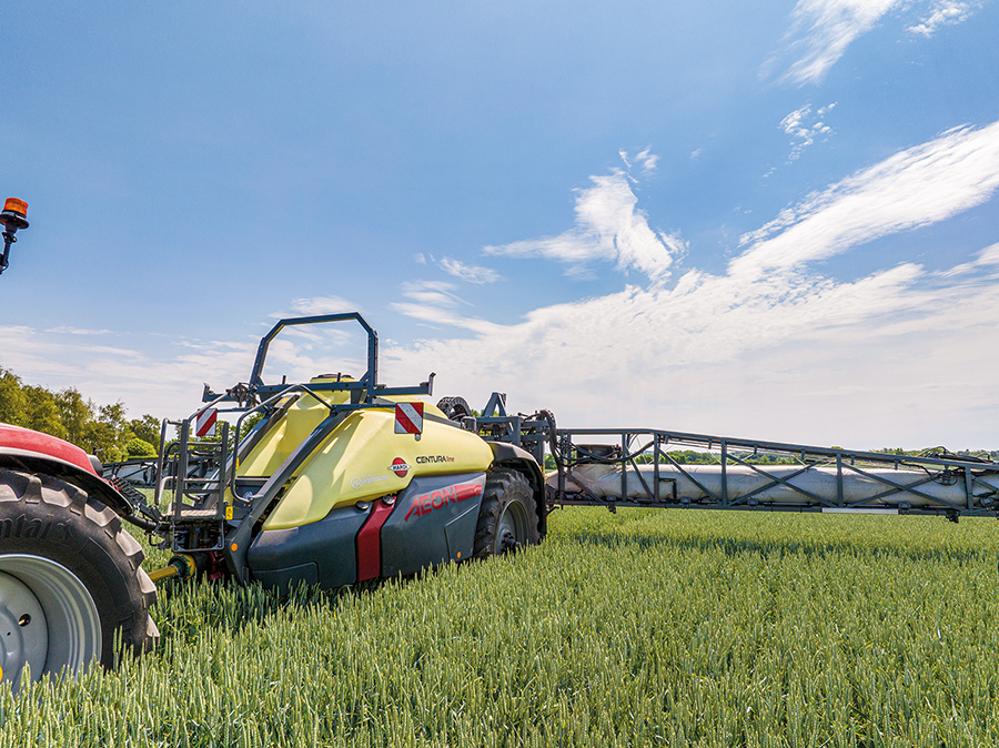 FarmersGuide's tweet image. The high-tech Hardi Aeon was developed in line with the principles of lean farming – do more with less 🌱

farmersguide.co.uk/machinery/trai…

#SpringSpraying #FarmMachinery #FarmingSprayers