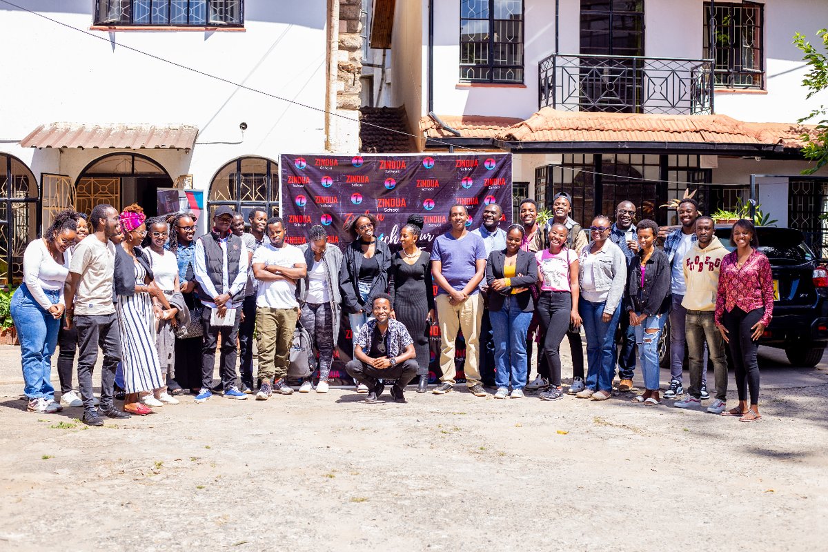 Big thanks to all who joined our Data Storytelling Workshop! 🙌 Special shoutout to Gerald Okioma & Winfry Nyarangi for their valuable insights. Stay tuned for more enriching events! #DataStorytelling #ProfessionalDevelopment #ZinduaSchool #ZinduaInTech